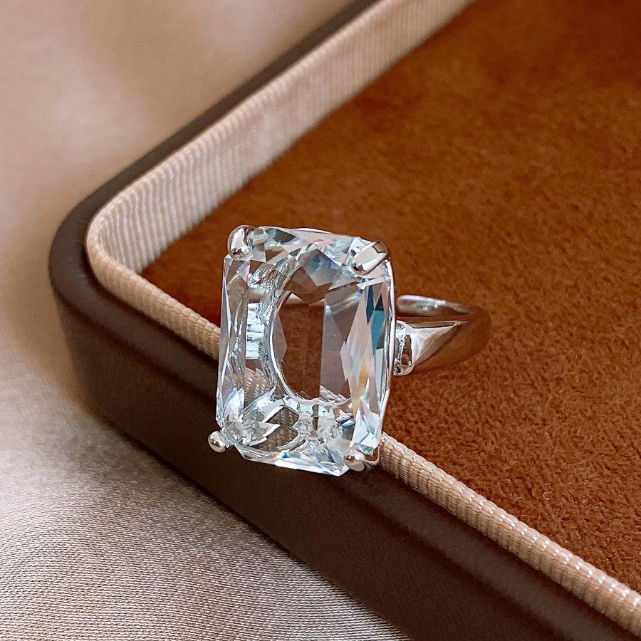 

14k real gold electroplating European and American simple zircon square ring niche ring personalized jewelry women