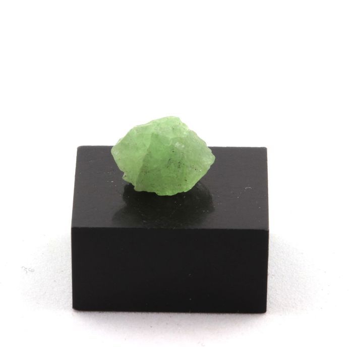 Pierres et Minéraux. Grenat Tsavorite. 3.55 ct. Manyara Region, Tanzanie.