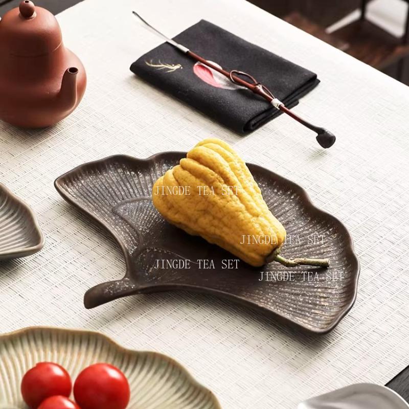 1pc Ceramic Kiln Turned Fruit Dish Chinese Style Ginkgo Leaf Dessert Plate Teapot Holder Household Dry Foam Pad Bread Plate