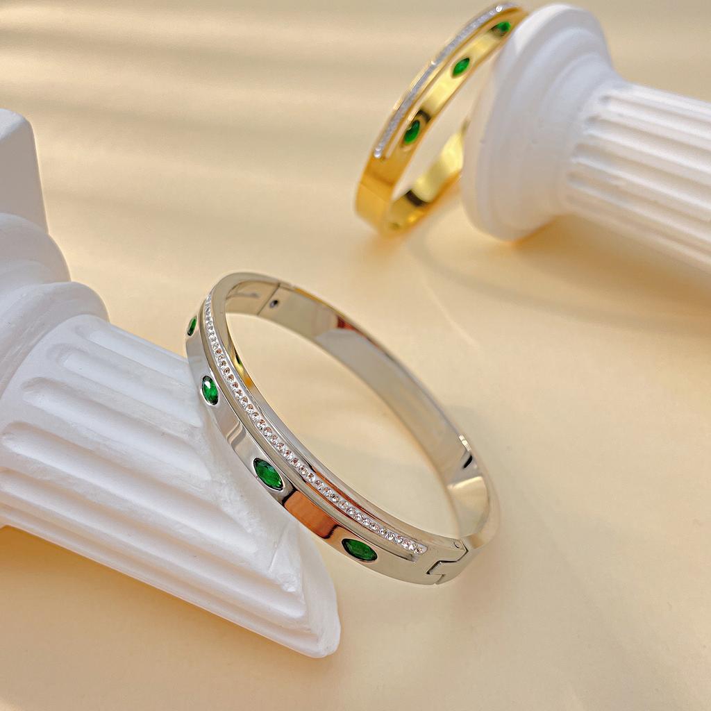 Vintage Style Titanium Steel Open Bracelet Fashion Stainless Steel Premium Zircon Bracelet