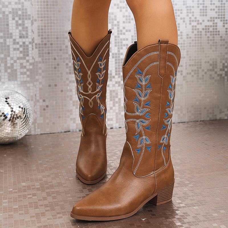 Bestickte weiße Westernstiefel Damen 2024 Schicke Slipper Dicke Absätze Kniehohe Stiefel Damenmode Spitzzehe Cowgirl Botas Mujer