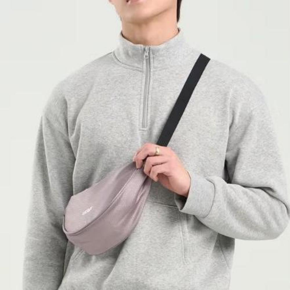 Le CAF Crescent Crossbody Bag (Beige / Black)