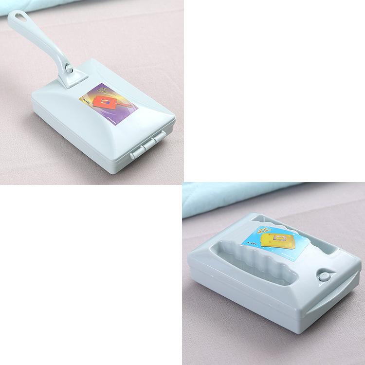 

Double Roller Cleaning Brush Large Long Handle Carpet Brush Sofa Electrostatic Dust Hair Removal Bed Brush With handle - double wheels синий