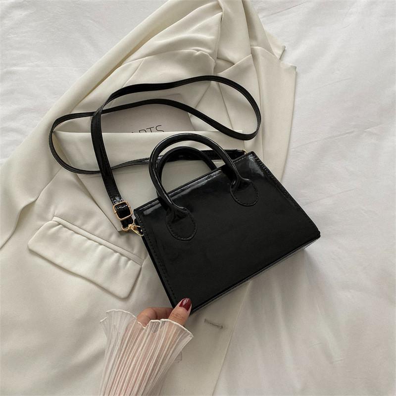 Trendy Street Style Women s Small Handbag 2023 Spring New Arrival Square Design чёрный