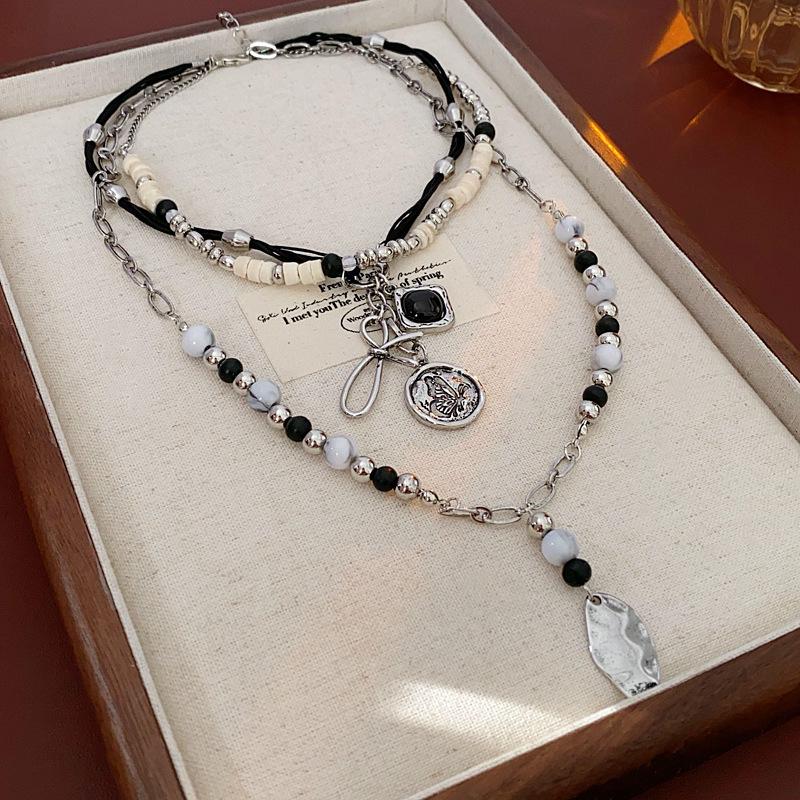 Retro Ceramic Glazed Stone Heart Pendant Necklace - Elegant Fashion for Women