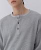 MUSINSA STANDARD Waffle Henley Neck Long Sleeve T-Shirt [Medium Gray]