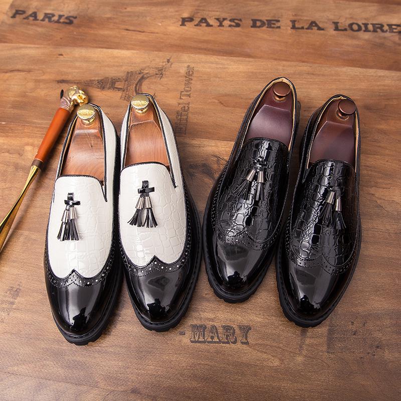 Fashion Mens Dress Brogue Formal Designer Wedding Bullock Business Tassel Office Oxford Casual Shoes for Men Black White Loafers