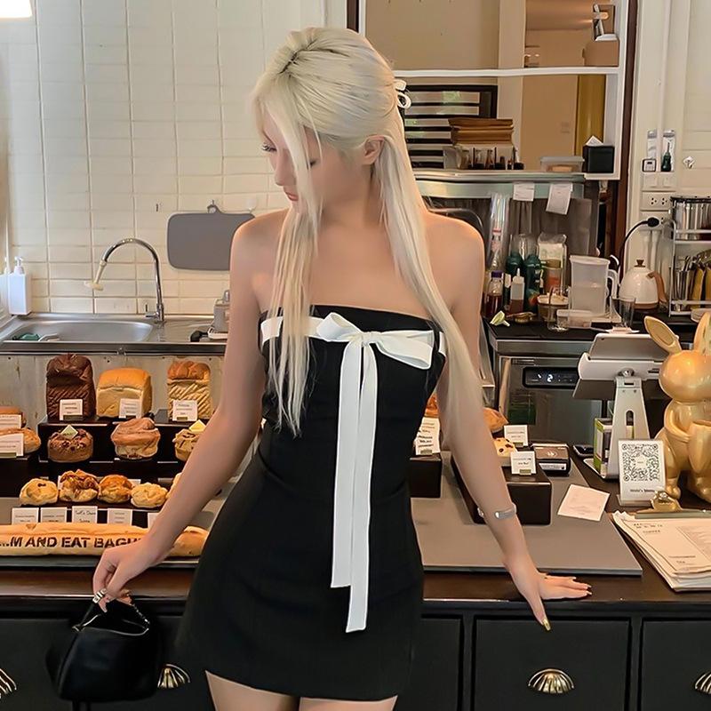 Dámská móda Krátké šaty Nový design Dámské Letní Party Club Šaty Dámské Oblečení Sexy Tílko bez rukávů Tenké dámské šaty