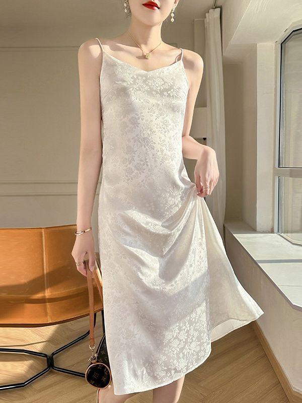 Women's Halter Dress Summer Jacquard Sexy All-in-one Dress High-end Light Luxury Eldest Girl Dress
