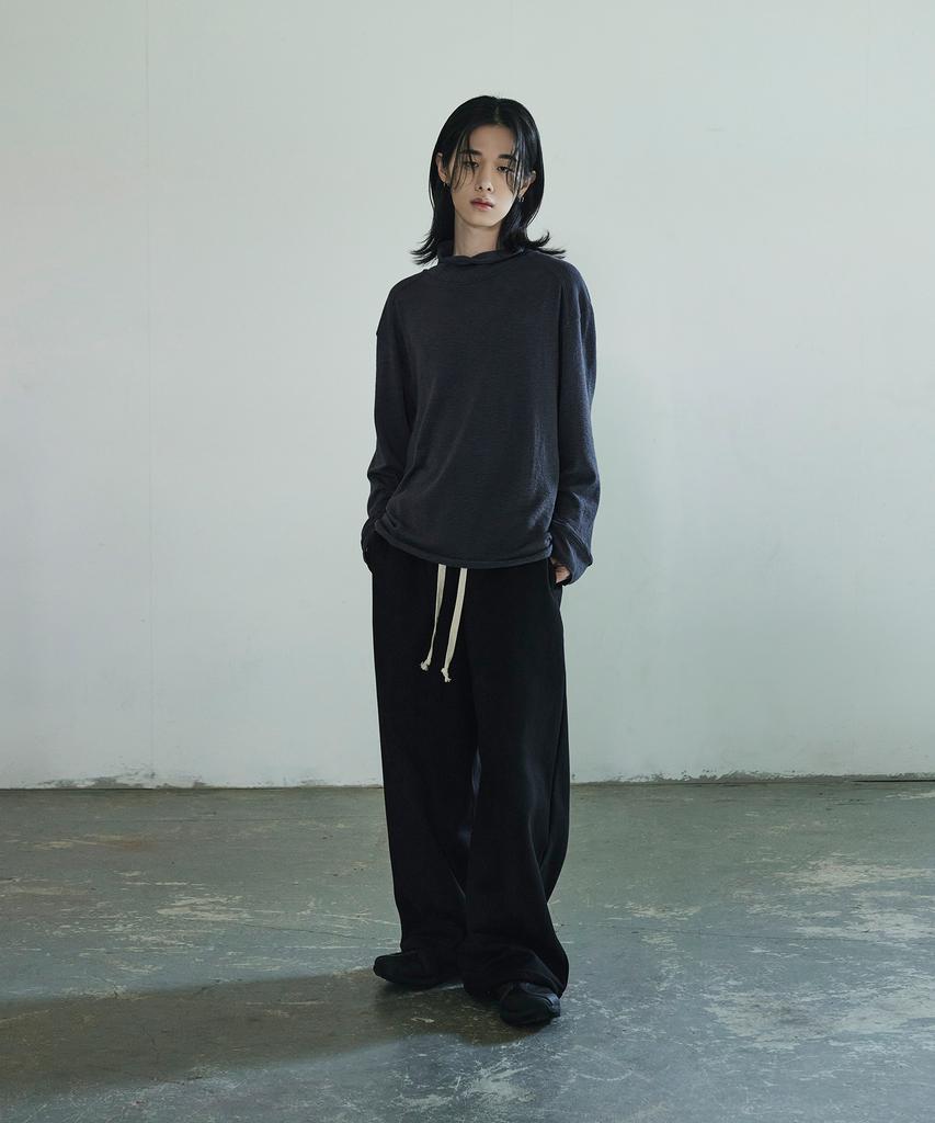 Seukeulaeteulpigsel Winded Loose Mock Neck Long Sleeve [Charcoal]