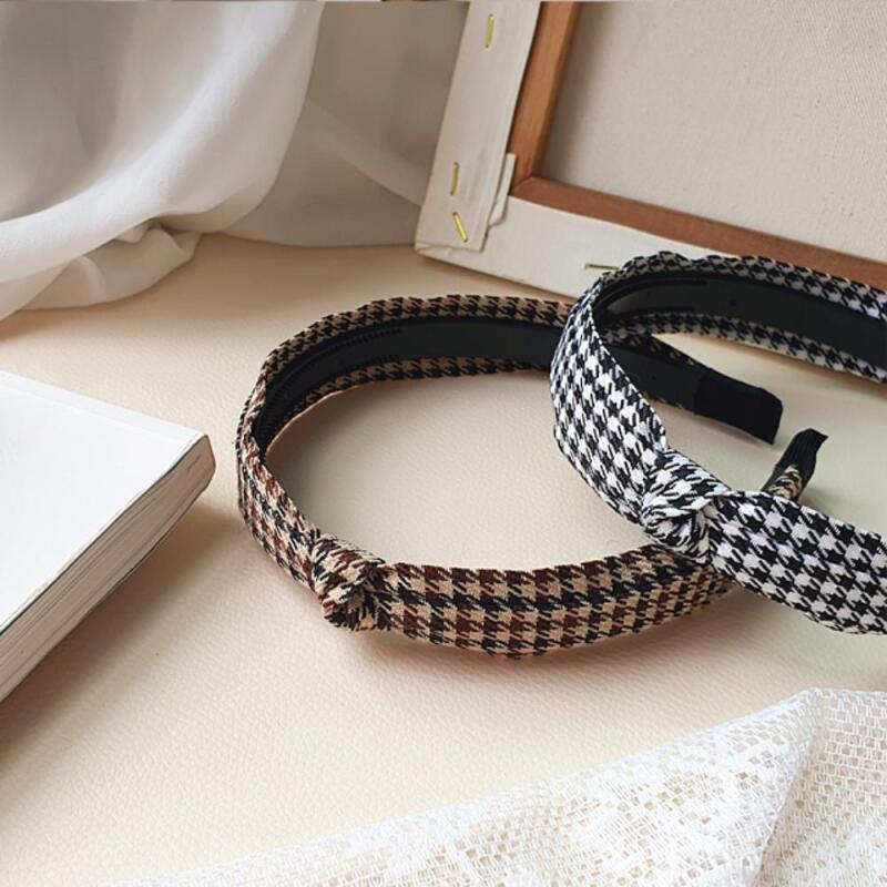Women s Simple Modern Check Twist Headband Hairband A29684_Black