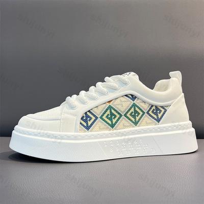 Baskets de mode pour hommes 2025 Nouvel automne Légères Respirantes Confortables Chaussures décontractées d'extérieur Lacets Antidérapantes Chaussures de course Zapatillas
