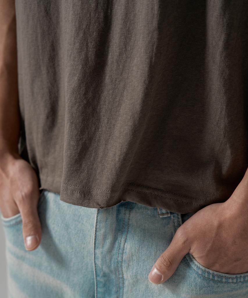 WAAR M1087 Cutoff Round Short Sleeve T-Shirt_Brown