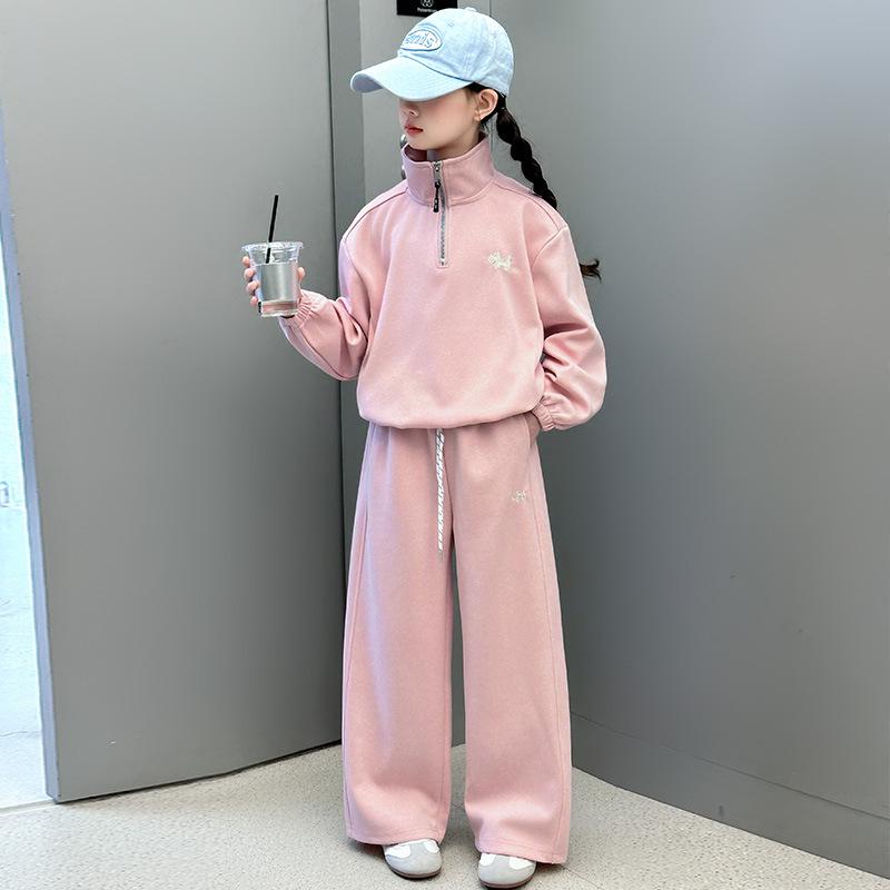 

New 2025 Fashion: Girls Thickened Fleece Lined Sweatshirt Two-Piece Set for Autumn and Winter 120CM