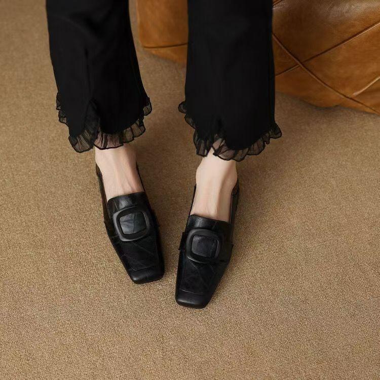 French retro square head deep mouth single shoes 2025 spring and autumn new products first layer soft leather square buckle inside and outside full le