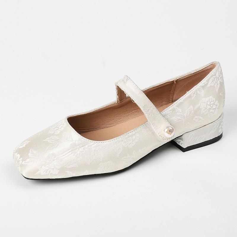 

Юэ Синьванг кожаные туфли на плоской подошве для женщин Хуэйчжоу Су Иньинь те же самые одинарные туфли весна новые женские туфли Мэри Джейн в национальном стиле 34