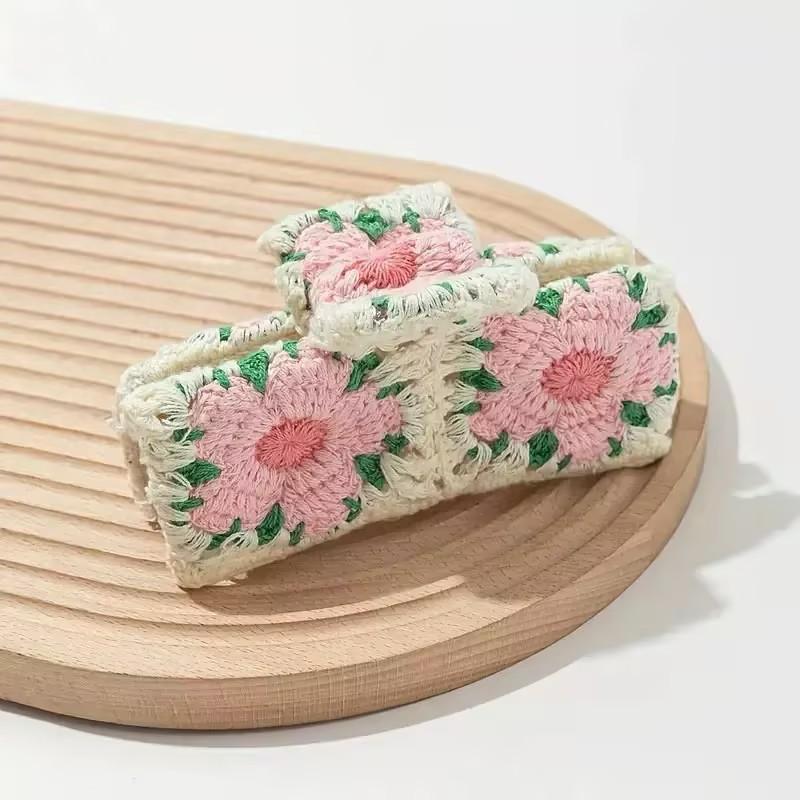 Knitted Flower Hair Claw Handmade Crochet Non-slip Cute Hair Accessory for Girls Women Daily Wear Party Use