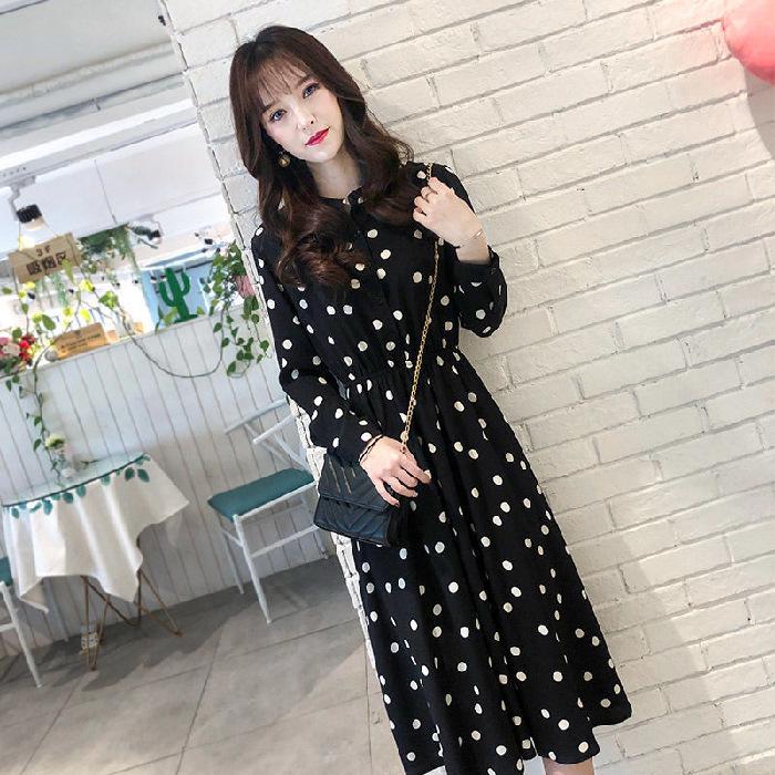 "Ready Stock: Women's Slim Floral Chiffon Dress, Long-Sleeved for Spring & Autumn 2023."