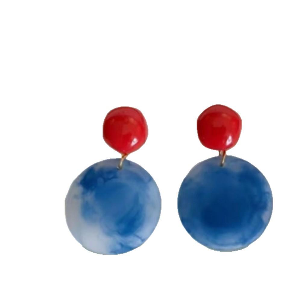 Red and Blue Contrasting Circle Earrings: High-End Hong Kong Style Retro Studs, Unique and Exaggerated Design
