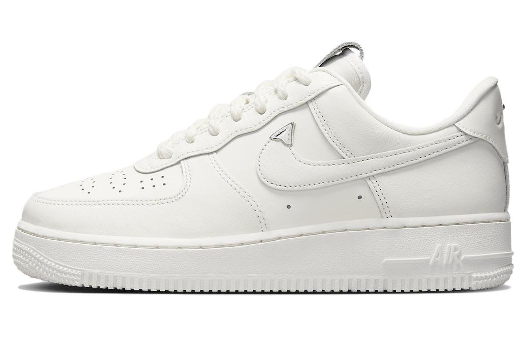 

Nike Air Force 1 Low 07 LV8 Needlework Women s FJ4559-133 40