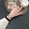 Women's Retro Leather Strap Quartz Watch: Simple, Stylish & Trendy