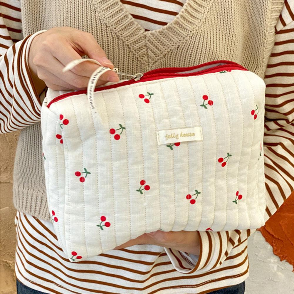 3Pcs Quilted Travel Makeup Pouch Makeup Bag Set Cute Makeup Organizer Storage Bag Cosmetic Organizer Case for Women and Girls