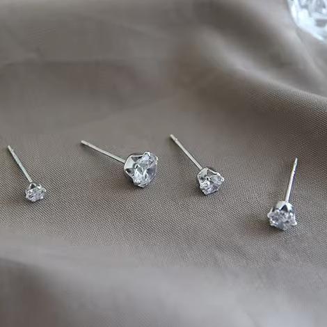 Various Sized 3mm 4mm 5mm 6mm Zircon Zc White Stone Studs Earrings 18K Gold Plated for Wedding Engagement Anniversary Party