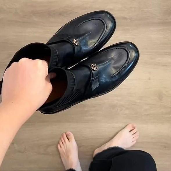 Leather retro camellia elastic socks boots skinny boots short boots women's autumn and winter new thick heel Martin boots