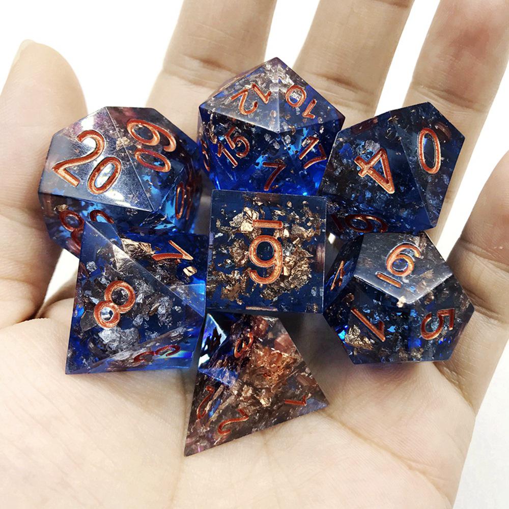 Набор многогранных кубиков из смолы с острыми гранями для RPG