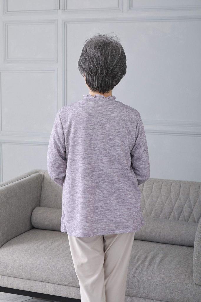 Priscilla Mrs. Half-Wig with Feather Curls, A-116, Heat-Resistant Gray Hair, Gray