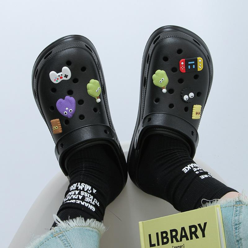 Thick-soled hole shoes women's  new summer wear height-increasing sandals seaside beach bag head half slippers women