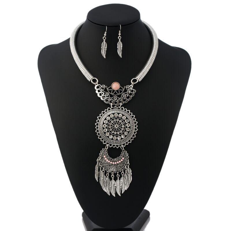 Vintage Geometric Alloy Necklace With Gemstone Leaf Tassel For Women