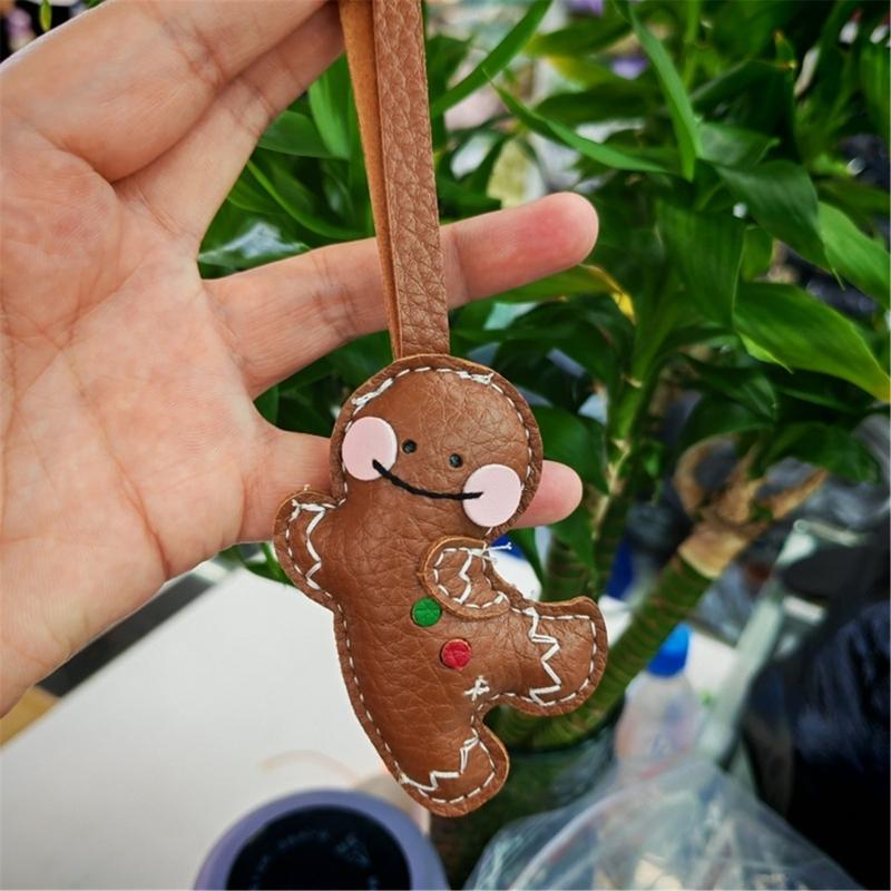 Plush Padded PU Leather Gingerbreads Man Keychain Lovely Designs Soft Materials Sturdy Hook for Keys