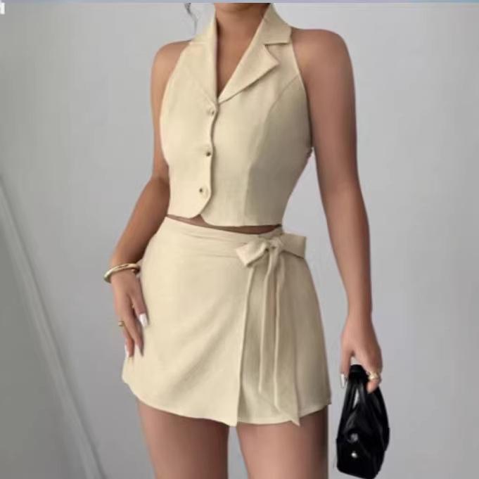 2026 Sleeveless European and American Women's Two-Piece Set: Waist-Cinching Shorts with Summer Top Design