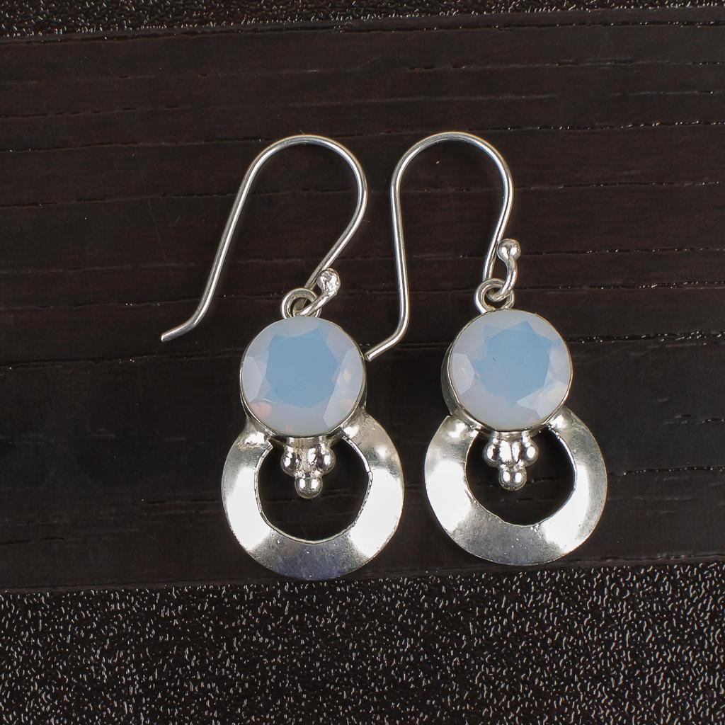 Cercei din argint 925, model Milky Opal, bijuterii lucrate manual cu pietre prețioase, cadouri pentru soție, cercei noi-nouți