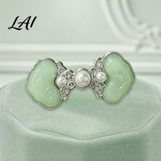 Clothing Fastener Chinese Style Faux Jade Brooch Vintage Cardigan Sweater Cincher Clip Dress Clip Shirt Pin with Pearl Jewelry Gift for Women Waist