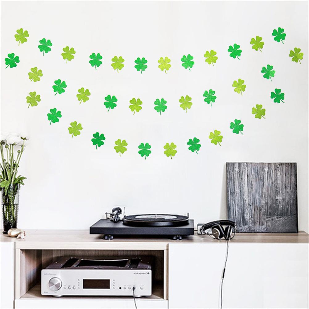 Four Leaf Clover Garland Banner Pre-Assembled Shamrock Signs Green Double-Sided Glitter Paperboard St Patricks Day