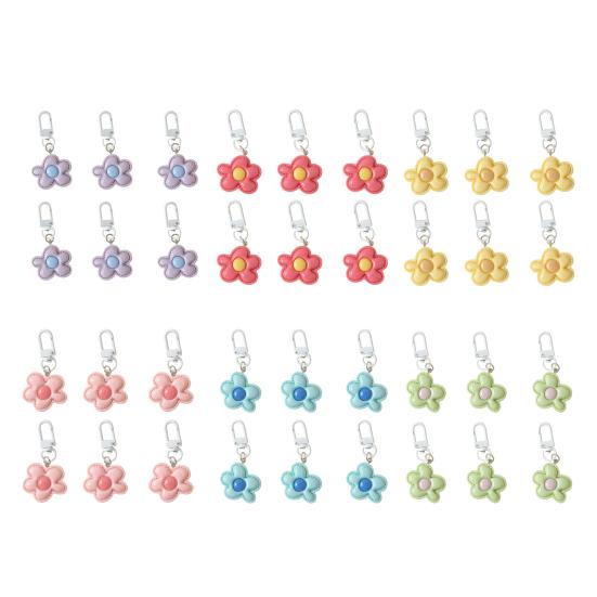 6Pcs Keychain Imitation Leather Texture Flower Shape Keychain Pendant with Alloy Buckle Mobile Phone Bag Hanging Ornament
