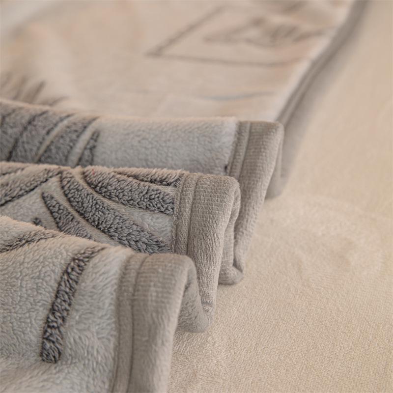 Flannel Snowflake Quilt & Blanket for Sofa or Bed
