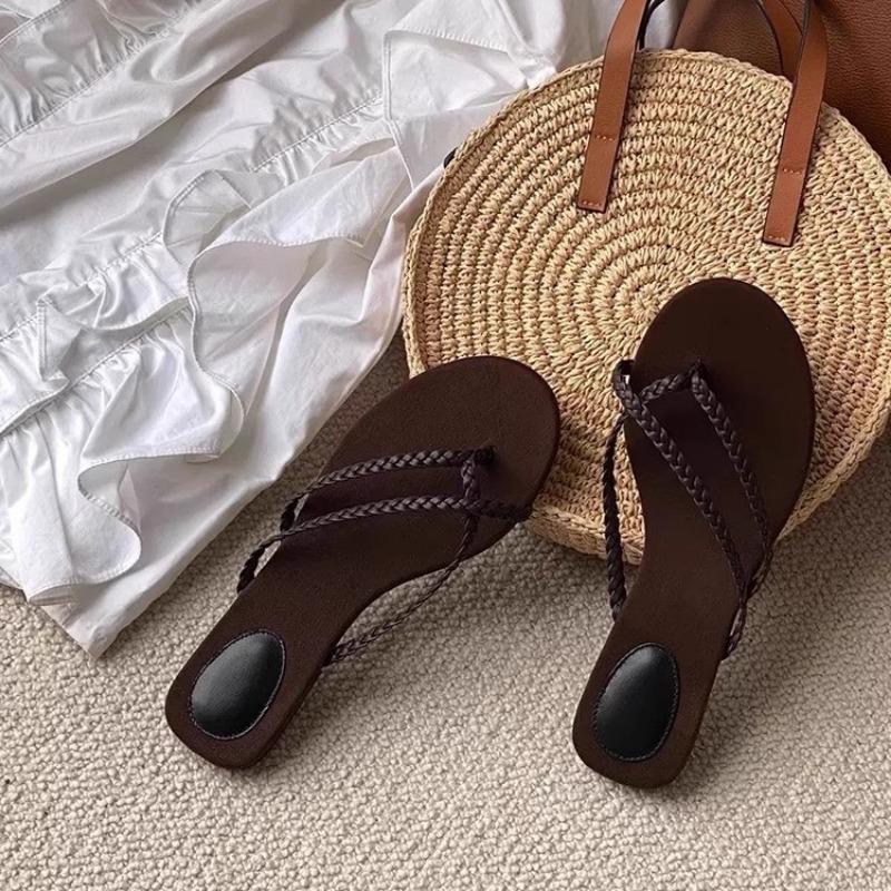 Woven Cool Slippers Summer New One-word Strap Flat Bottom Women's Fine Strap Beach Slippers Women