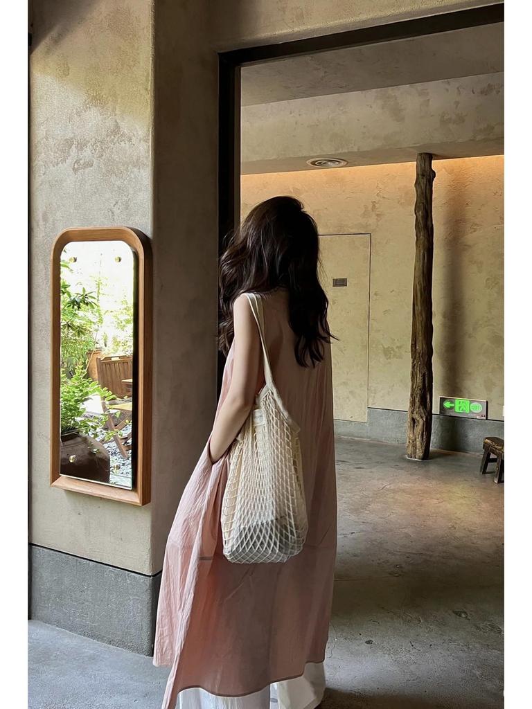 Sukienka damska bez rękawów o luźnej sylwetce na rok 2024