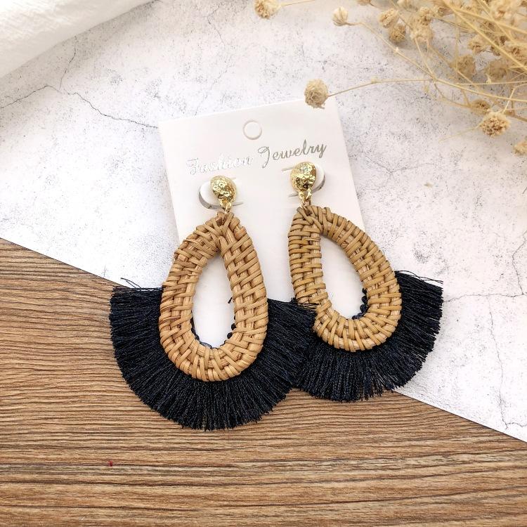 Holiday Style Handmade Grass Rattan Woven Earrings Retro Fringed Simple Stud Earrings Temperament Versatile Women's Earrings