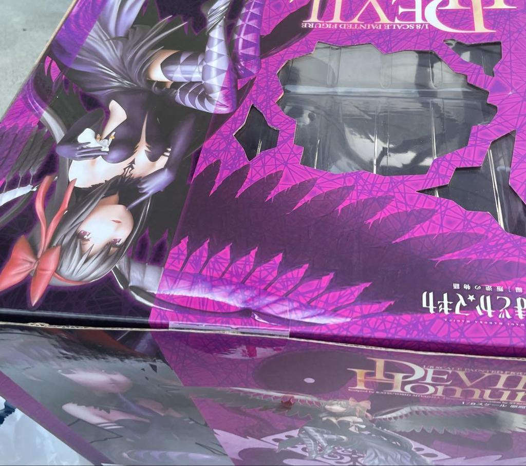 [USED] Magical Girl Magica Figures