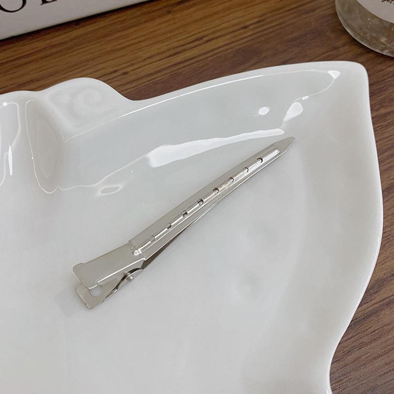 Women's Duckbill Hair Clip for Seamless Root Lifting and Styling