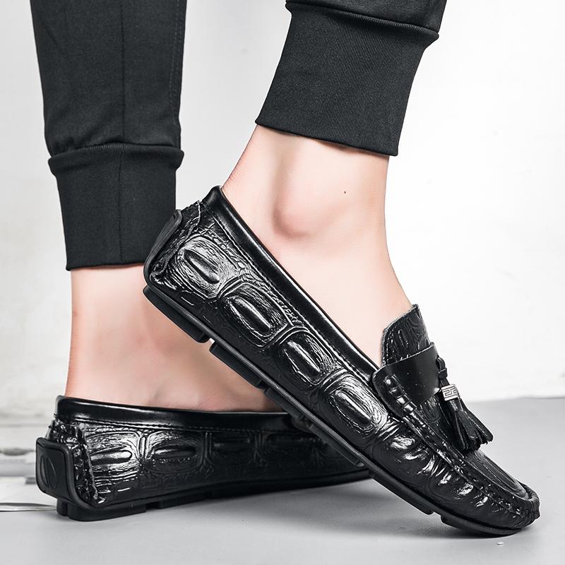 Tassel Leather Loafers Men Shoes Luxury Designer Casual Slip On Flats Men Moccasins Italian Black Male Driving Shoes Sneakers