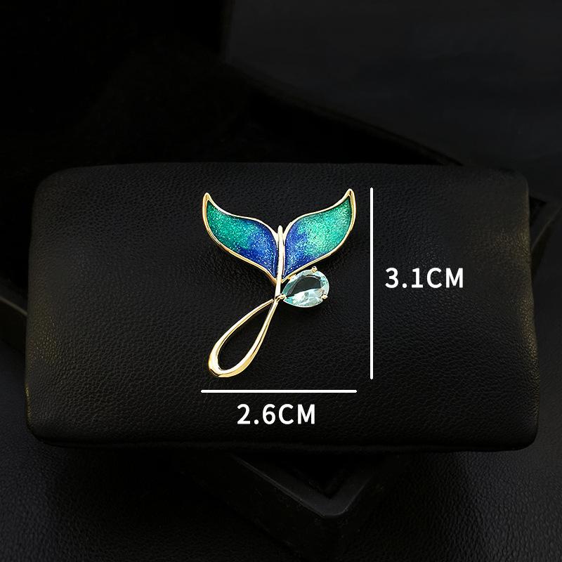 Fishtail anti-light brooch women's high-end sense niche exquisite high-end design corsage sweater pin suit accessories