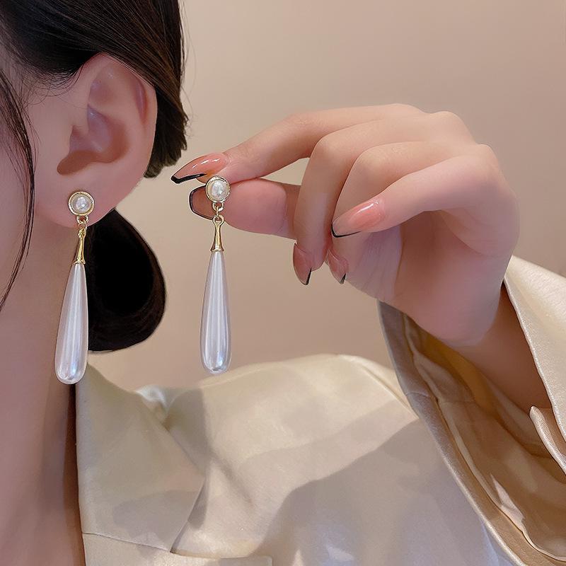 Simple Water Droplet Pearl Dangle Earrings for Women Wedding Party Elegant Round Drop Earrings Long Geometry Vintage Jewelry