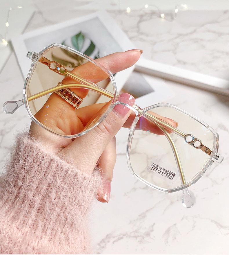 Ultra-Light Photochromic Korean-Style Blue Light Blocking Glasses with Large Frames