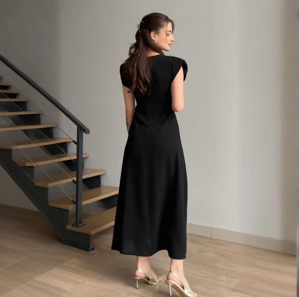 2025 Summer European and American Solid Color French Temperament Commuting Dress