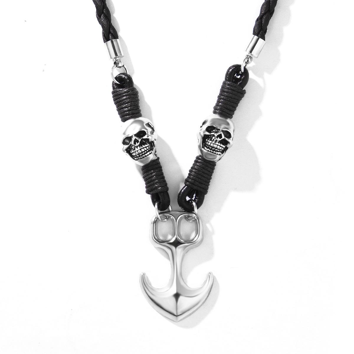 

JMXD Vintage Halloween Necklace with Alloy Anchor Pendant and Skull Braided Design Trendy Versatile Statement Fashion Jewelry